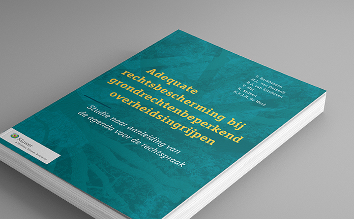 Omslag boek met als tekst: Adequate rechtsbescherming bij grondrechtenbeperkend overheidsingrijpen. Studie naar aanleiding van de agenda voor de rechtspraak.