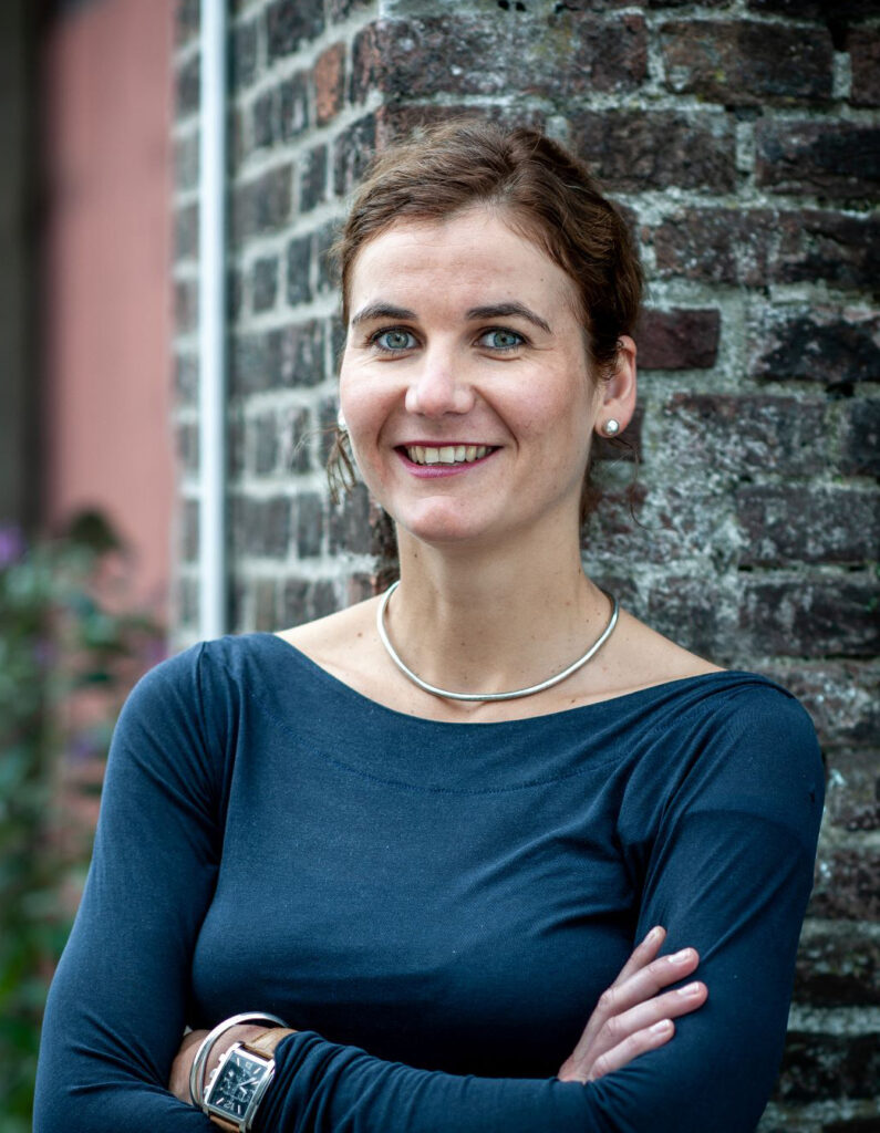 Carina Schott