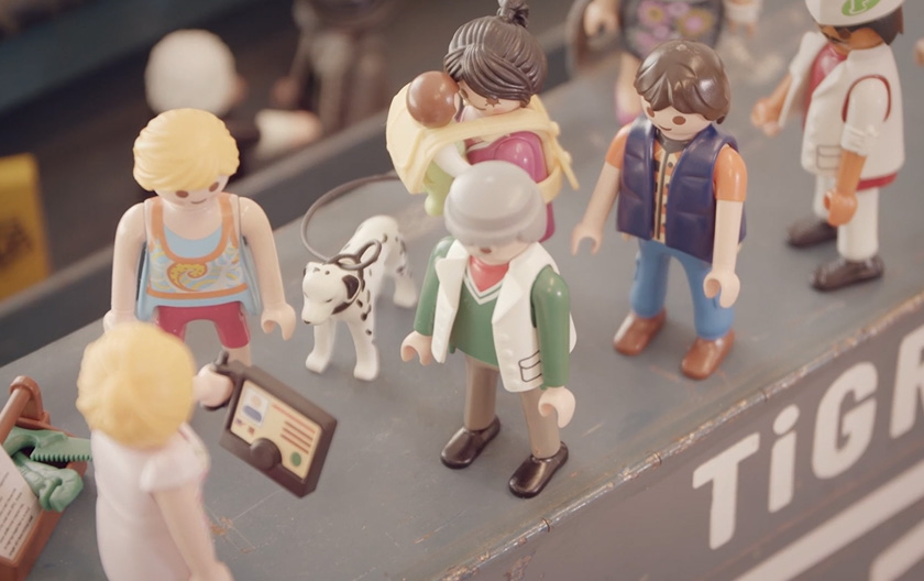 Afbeelding van playmobil-figuren die verschillende inwoners representeren